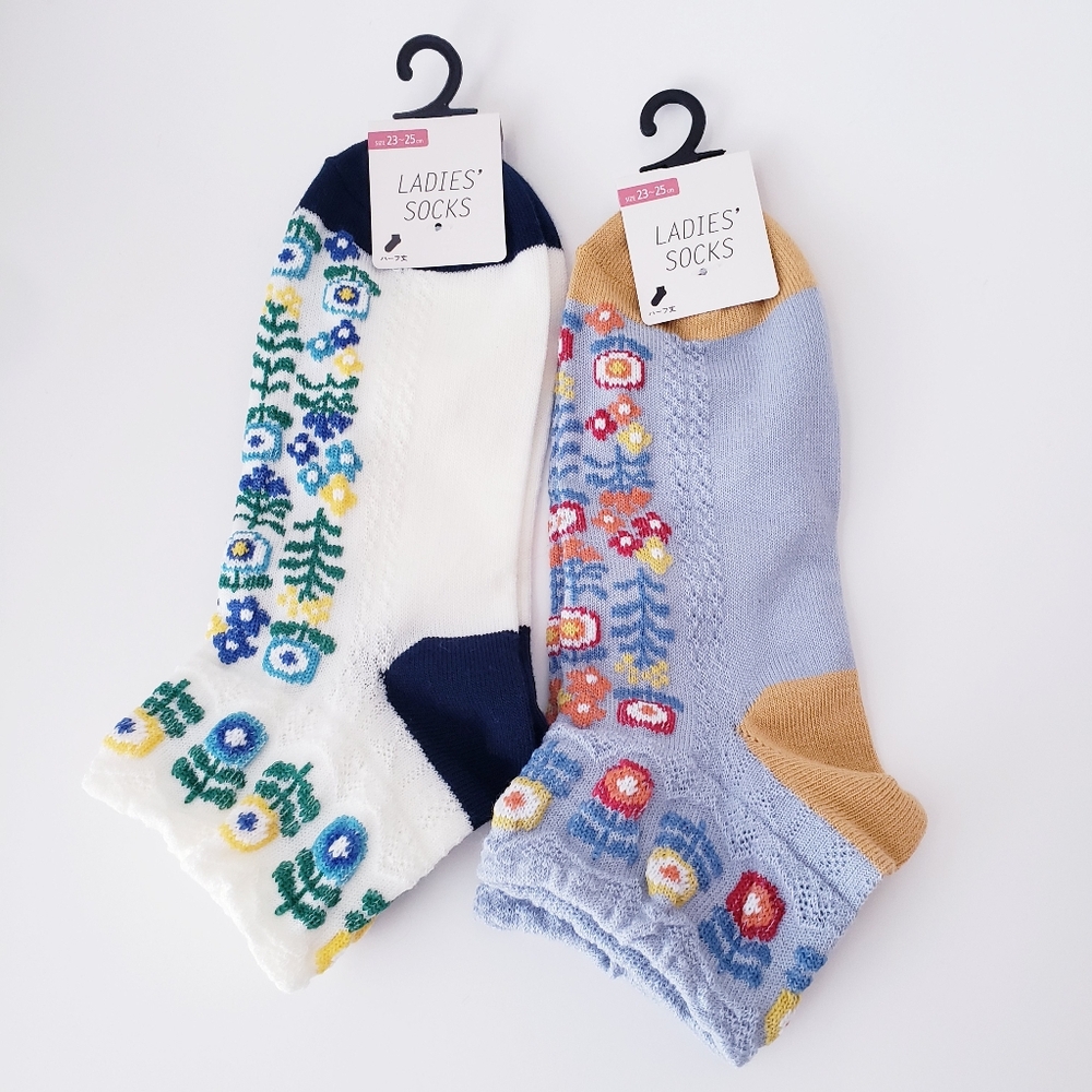 Floral Print Spring Socks - Picture 3 of 12